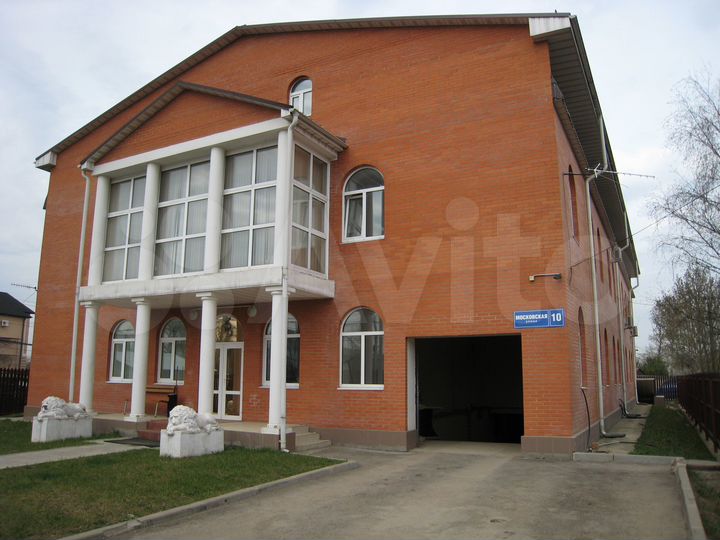 Здание, 1918 м²