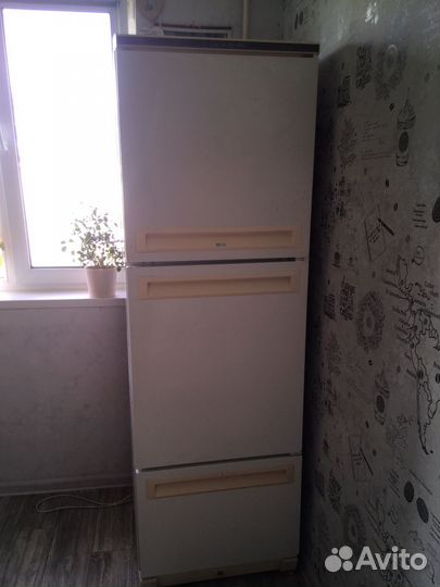 Холодильник stinol