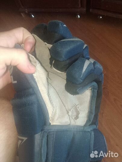 Краги хоккейные