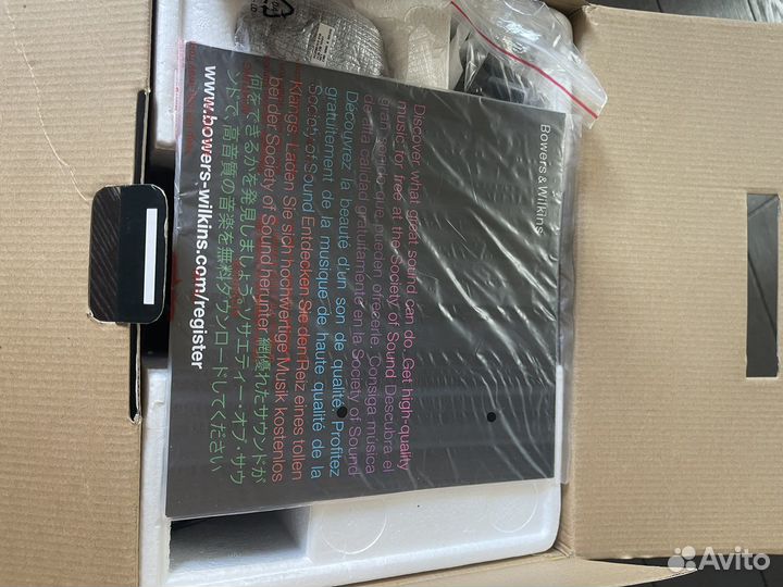 Аудиосистема Bowers &Wilkins Zeppelin mini