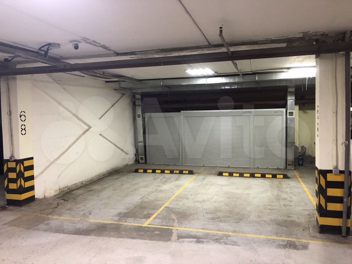 Машиноместо, 30 м²