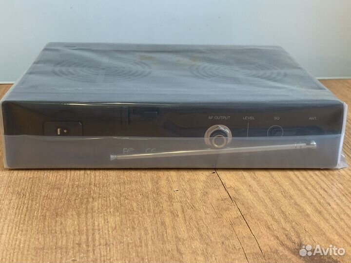 Радиосистема MiPro MR-515