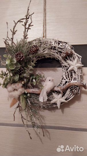 Новогодний венок ручной работы