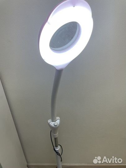 Лампа лупа настольная