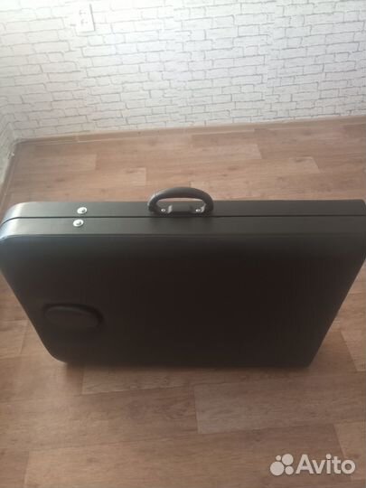 Продаю массажный стол