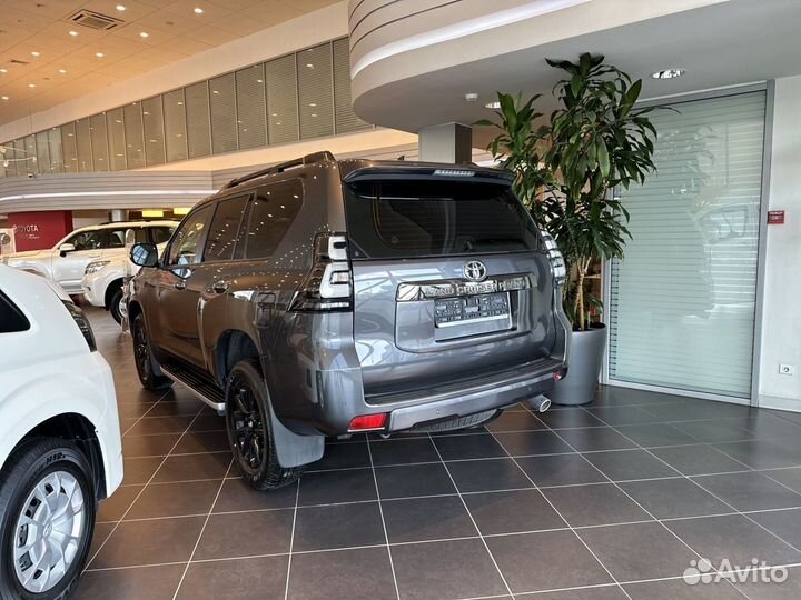 Toyota Land Cruiser Prado 4.0 AT, 2022