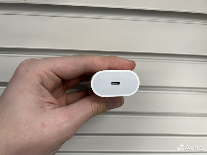 Адаптер питания Apple usbc 20W Новый
