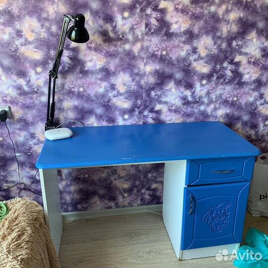 Стол письменный