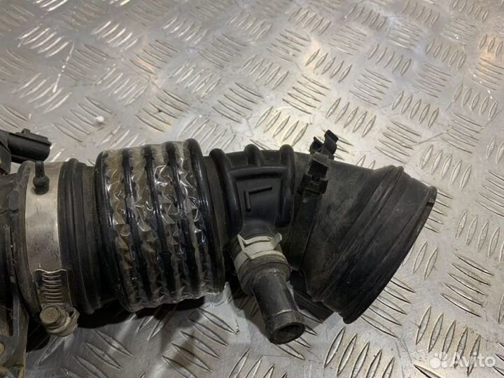 Патрубок воздушного фильтра Mazda 6 Gg