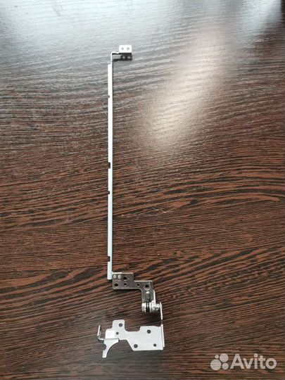 Петля левая HP 15-r