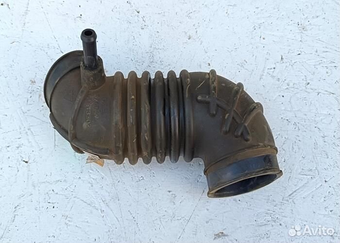 Патрубок впускного коллектора Geely Emgrand 7