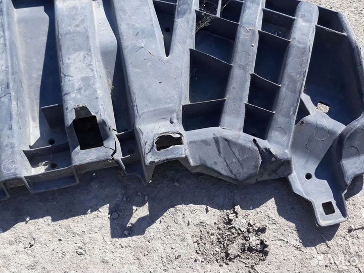 Рав4 Пыльник переднего бампера RAV4 40 15-19