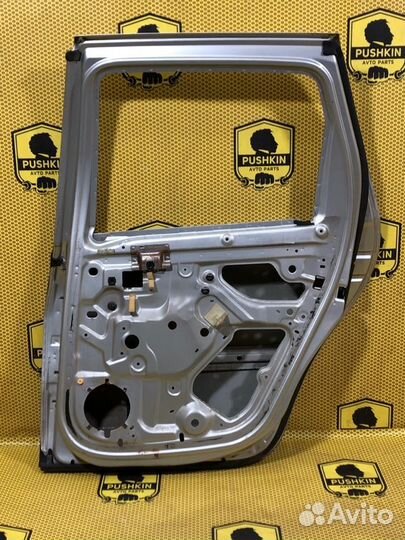 Дверь задняя правая Renault Duster