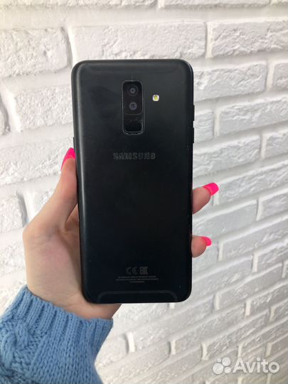 Samsung Galaxy A7 (2018), 4/64 ГБ