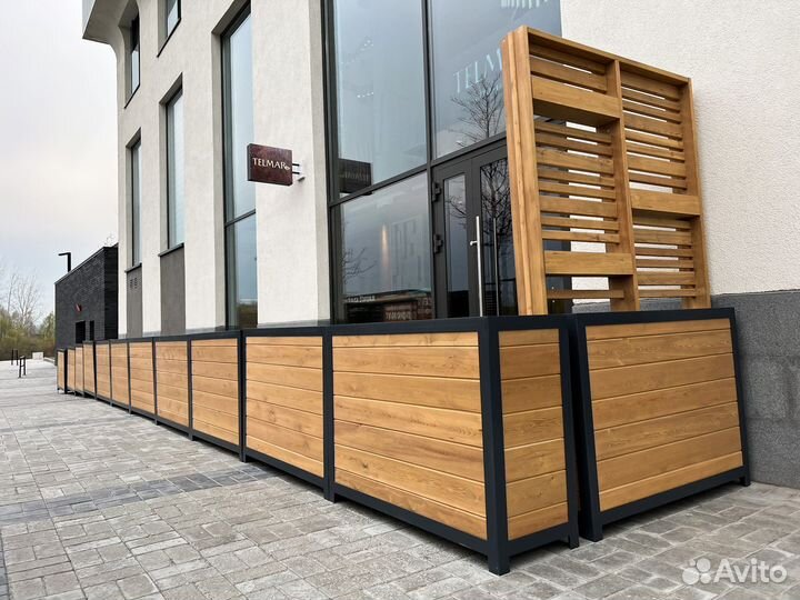 Деревянные уличные кашпо