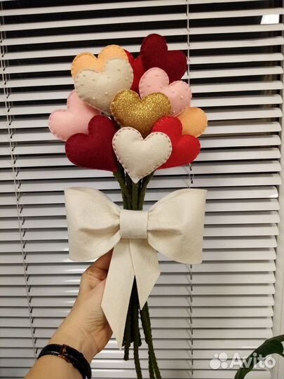 Букет из сердечек из фетра
