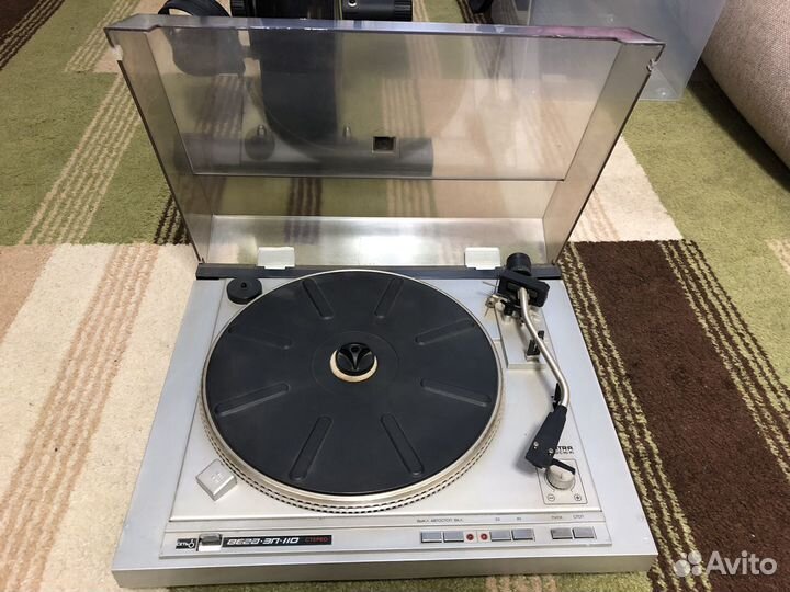 Проигрыватель винила