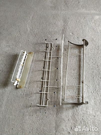 Вешалка настенная