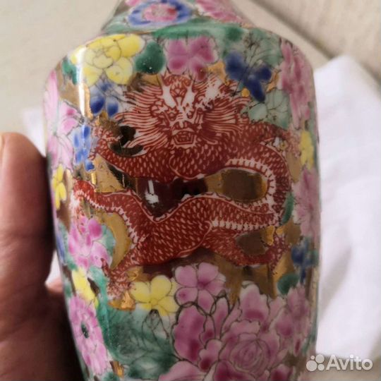 Ваза китайский фарфор. В наличии