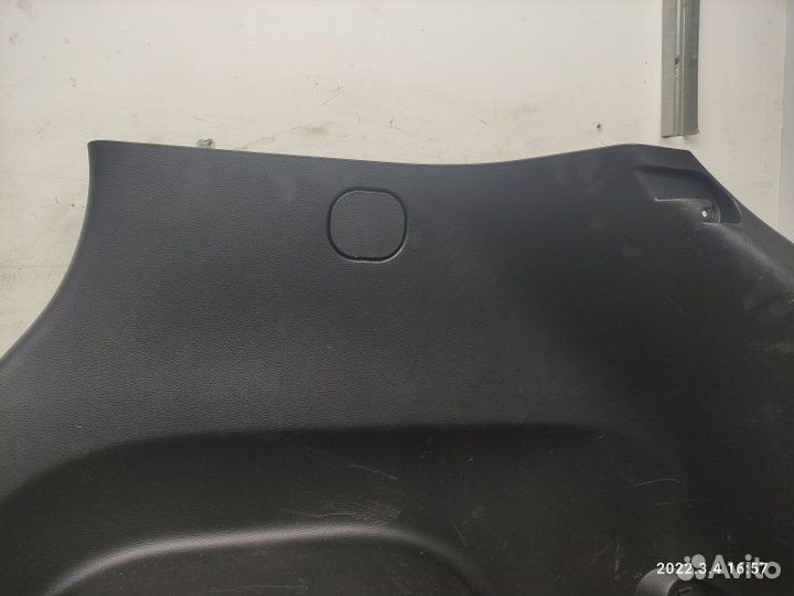 Обшивка багажника задняя правая Ssang Yong Actyon