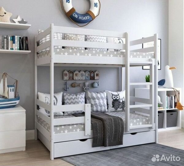Детская двухъярусная кровать из массива