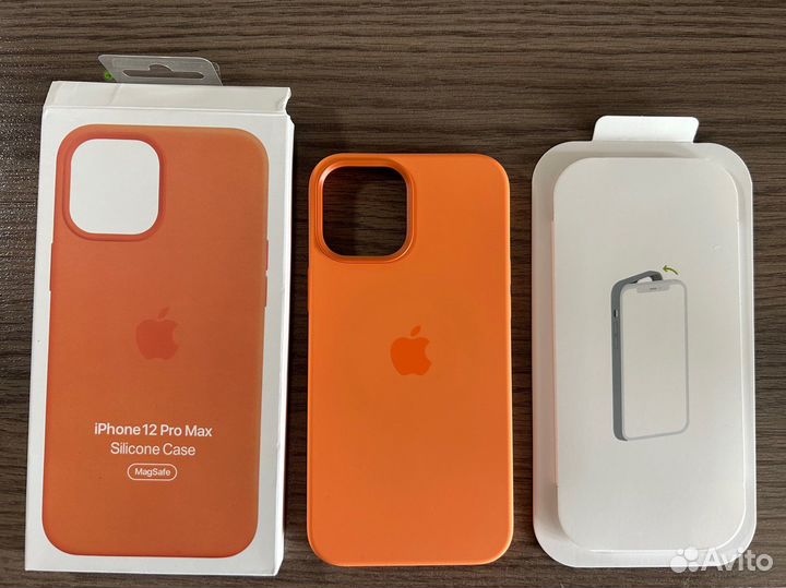 Силиконовый чехол для iPhone 12 Pro Max