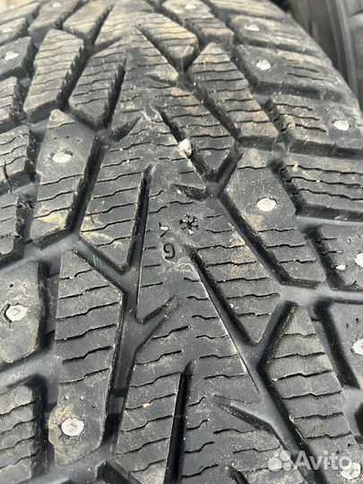 Nokian Tyres Nordman 7 SUV 215/60 R17