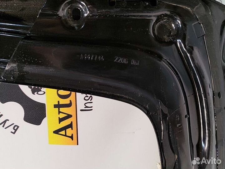 Кронштейн стекла двери багажника Mercedes W447