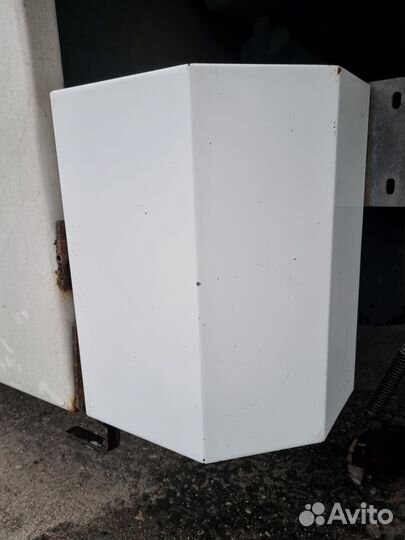 Спойлер паллетного ящика schmitz