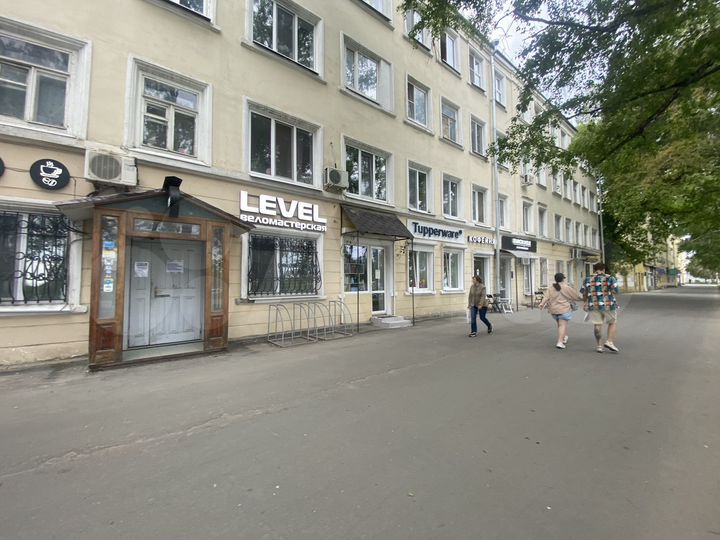 Помещение на 1 линии ул.Ново-Садовая с арендатором