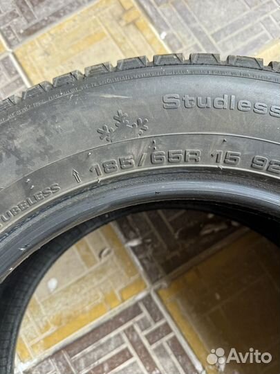 Kumho 792 185/65 R15 73