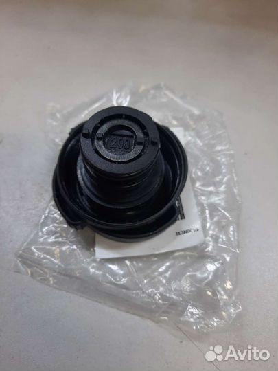 Крышка расширительного бачка бмв