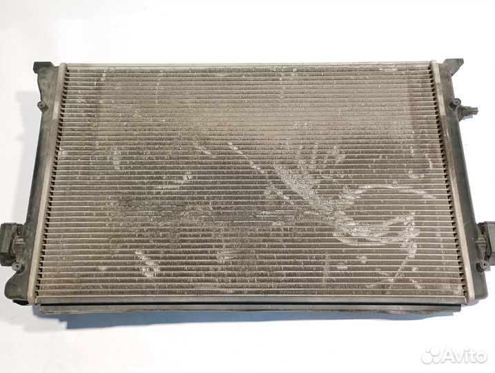 Радиатор охлаждения двс на Skoda Octavia A5