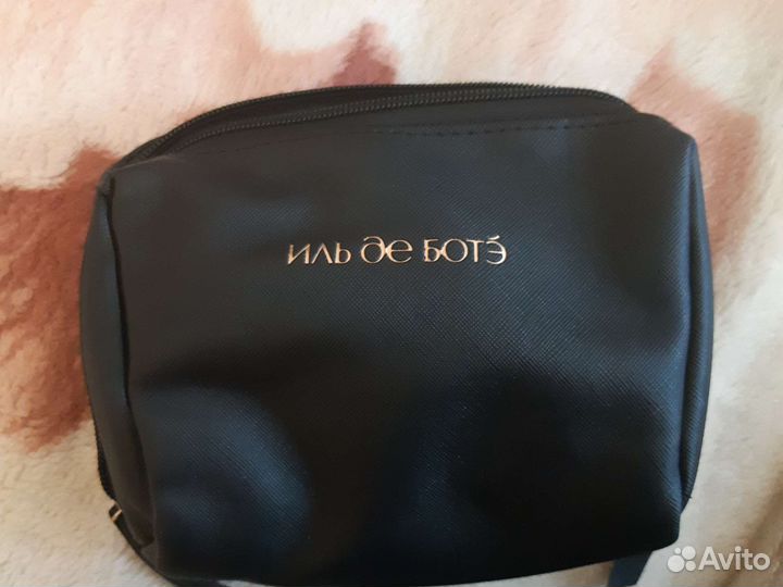 Косметичка Иль де Боте