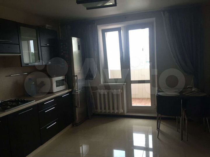 2-к. квартира, 74,1 м², 4/11 эт.