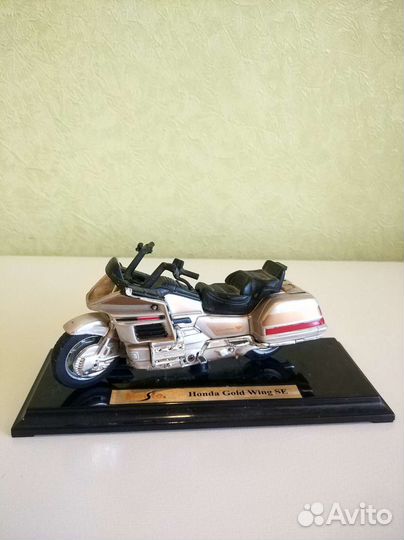Модель мотоцикла Honda Gold Wing SE