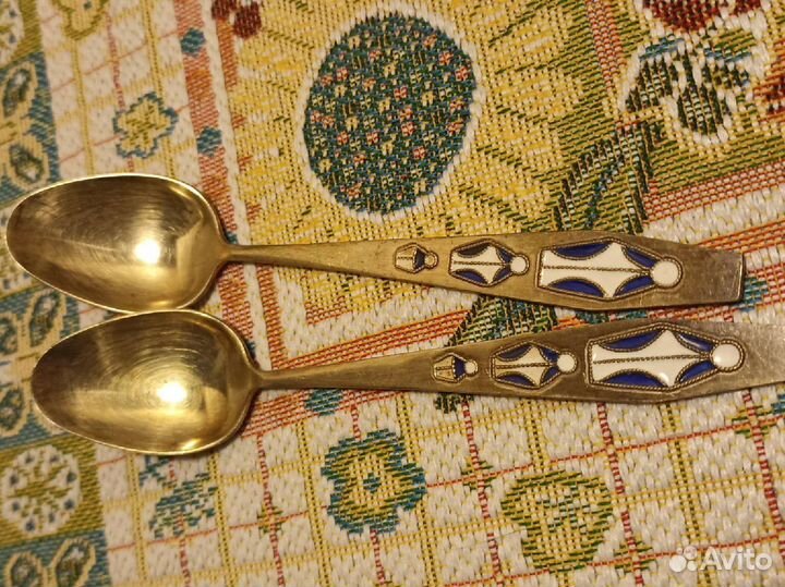 Серебряные ложки с эмалью
