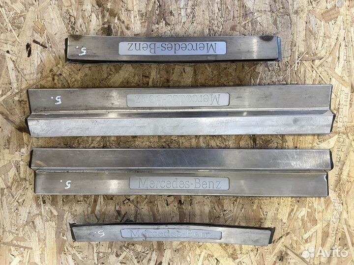 Накладка порога внутренняя Mercedes-Benz W210