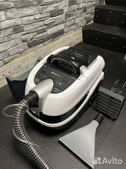 Пылесос моющий Bosch BWD421PRO