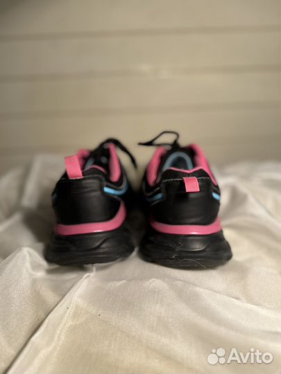 Кроссовки спортивные Time Jamp 41 размер