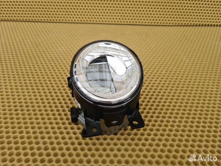 Фара противотуманная передняя левая Infiniti Q50