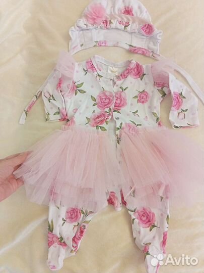 Набор боди и чепчик для девочки