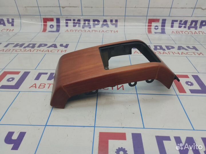 Накладка торпедо правая Land Rover Range Rover (L3