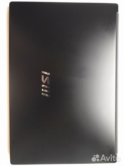 Ноутбук MSI