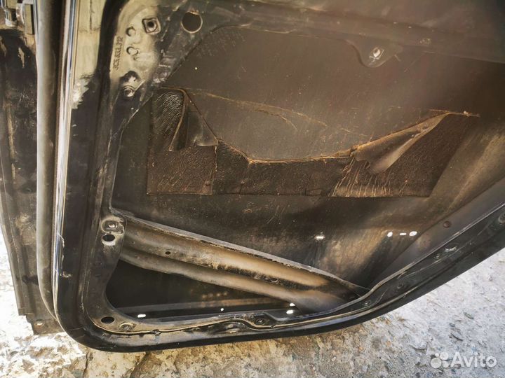 Дверь задняя правая Passat B6