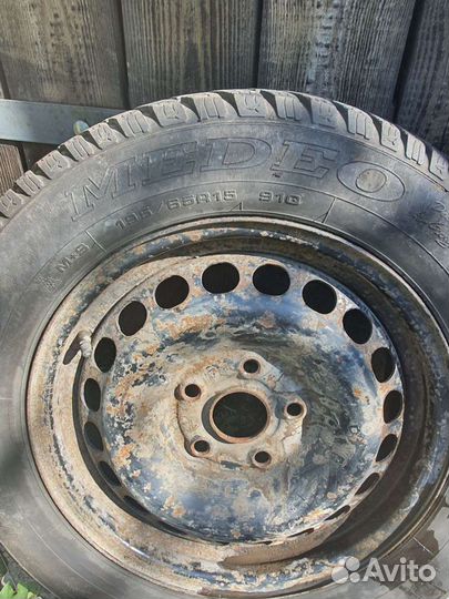 Зимняя резина разная на дисках Фольцваген