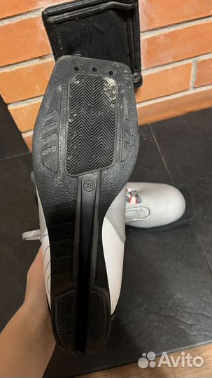 Лыжные ботинки