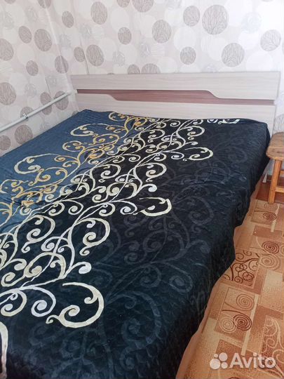 Кровать евро с матрасом