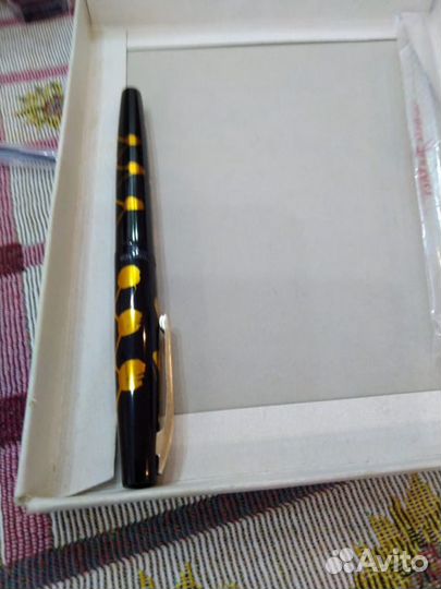 Ручка перьевая чернильная новая white feather врем