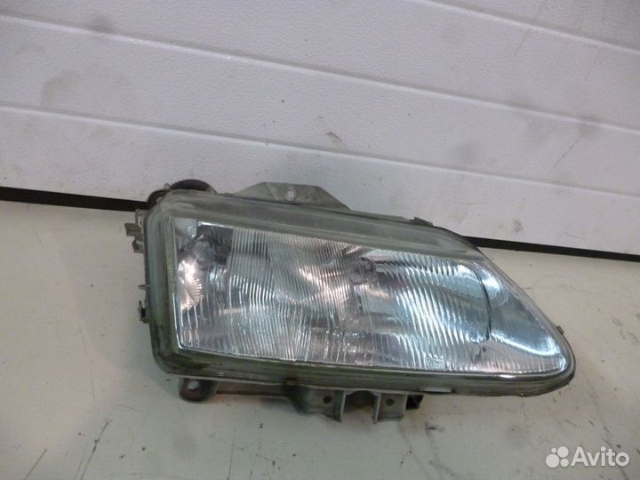Фара правая Рено Эспейс 3 Renault Espace 3 б/у
